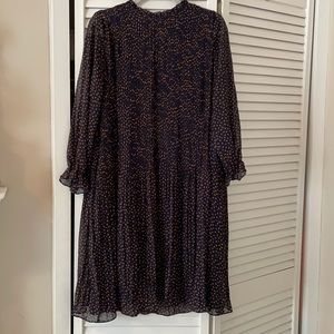 Mid length star printed small pleat dress